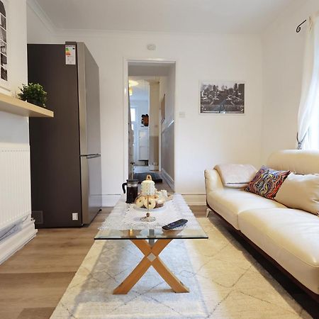 Cardiff City Guesthouse, Central Rooms, Fast Wi-Fi, On-Street Parking Кардифф Экстерьер фото