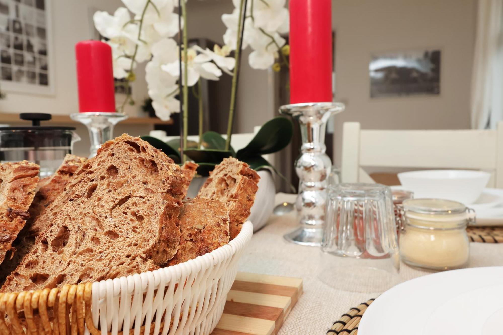 Cardiff City Guesthouse, Central Rooms, Fast Wi-Fi, On-Street Parking Кардифф Экстерьер фото