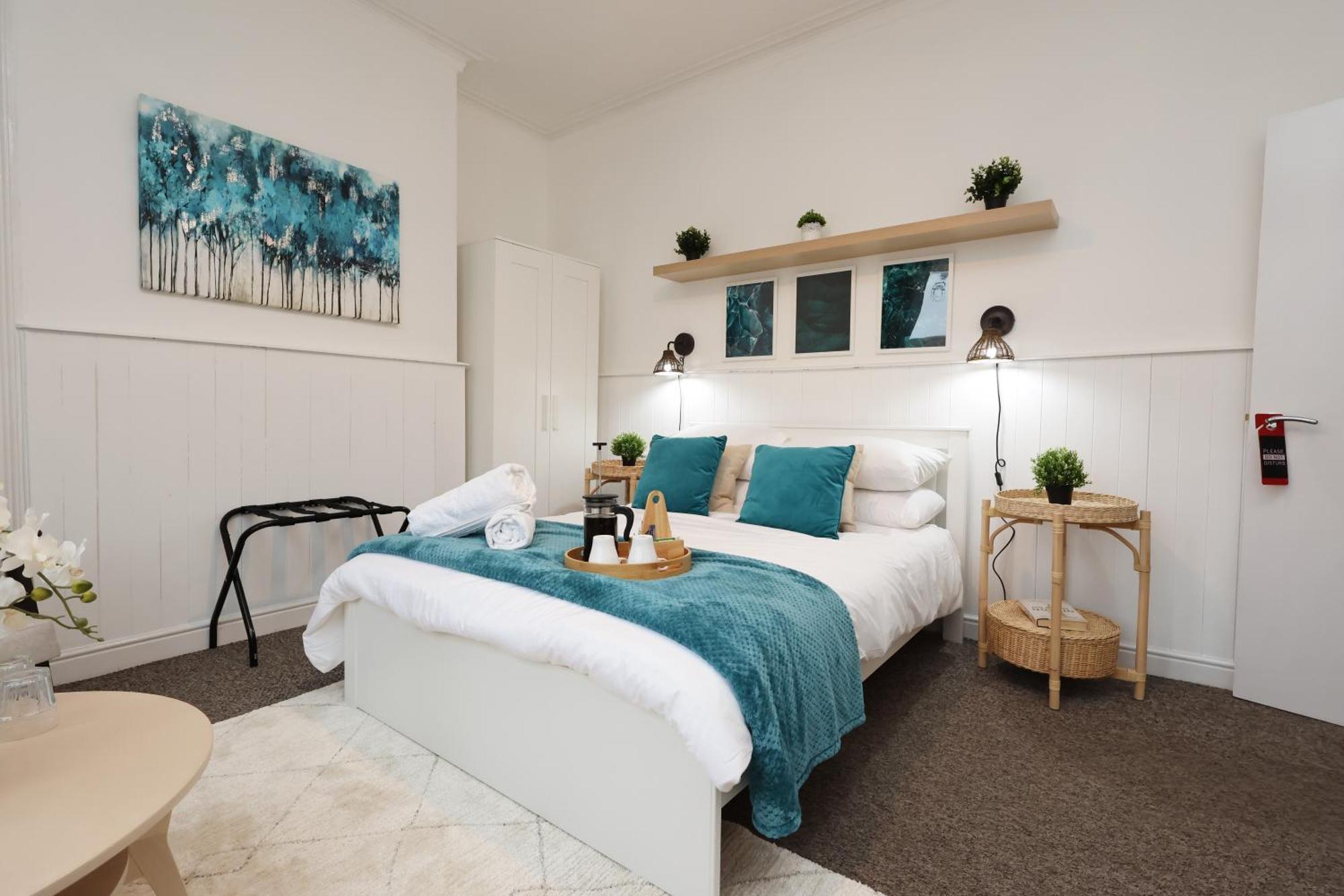 Cardiff City Guesthouse, Central Rooms, Fast Wi-Fi, On-Street Parking Кардифф Экстерьер фото